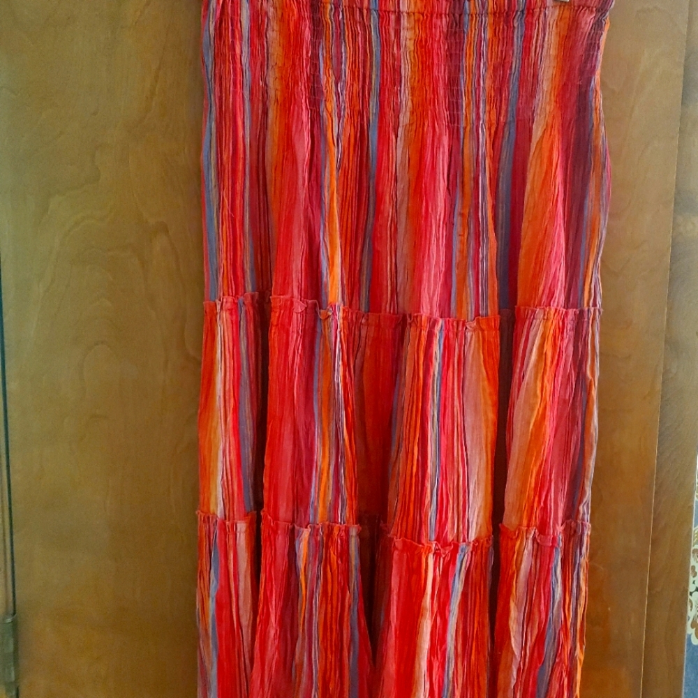 Phool cotton skirt for cruising. Orange and red tones